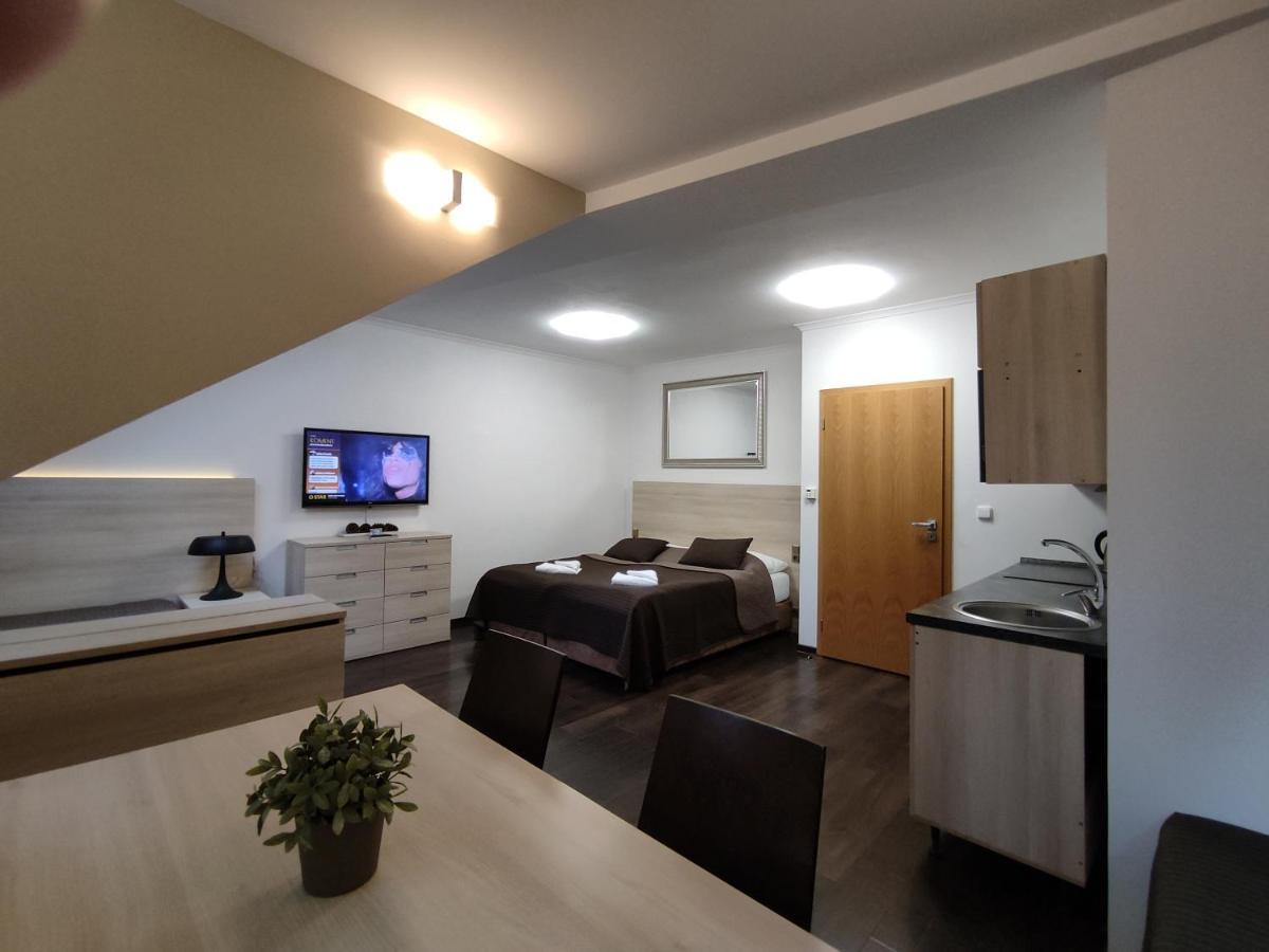 Anensky Apartman C303 - S O2 Tv A Stabilni Rychlou Wifi, S Moznosti Dokoupeni Bufetovych Snidani - By Relax Гаррахов Екстер'єр фото