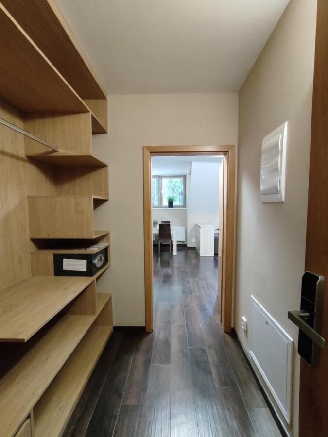 Anensky Apartman C303 - S O2 Tv A Stabilni Rychlou Wifi, S Moznosti Dokoupeni Bufetovych Snidani - By Relax Гаррахов Екстер'єр фото